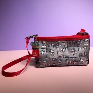 Disney Harveys Mickey & Minnie Americana Hip Pack